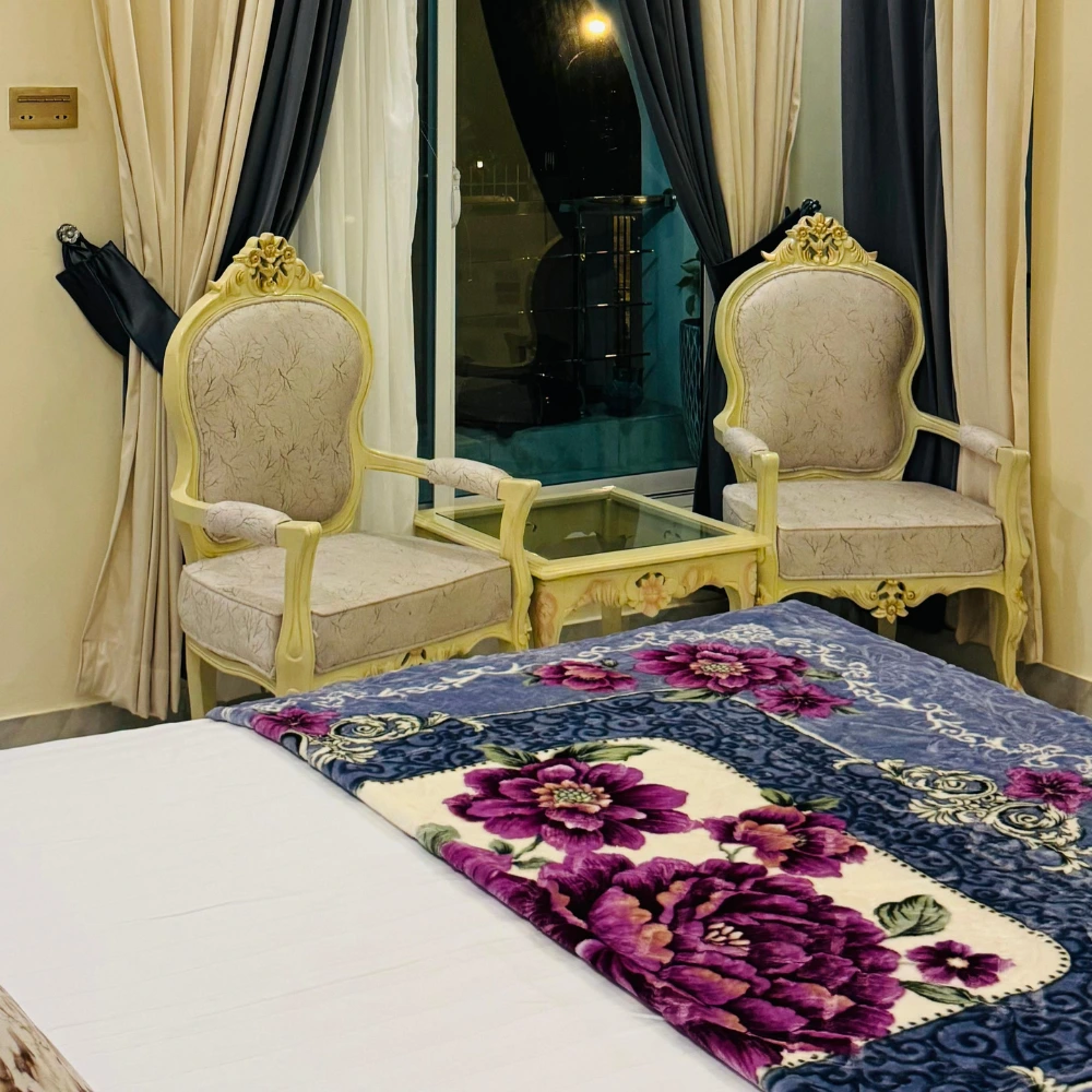 Hotel Room - Mountain Escape